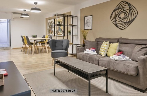 el Camp d'en Grassot i Gracia Nova Appartement | 7. Office Up Apartment