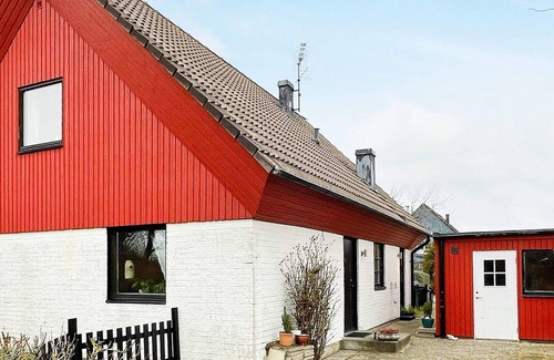 Viken Maison | 7 person holiday home in Viken