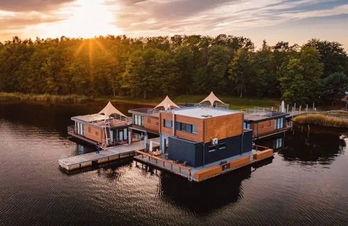 Laasow Location De Bateaux | 7. Schwimmendes Ferienhaus Neptun - Schwimmende Ferienhäuser Gräbendorfer See