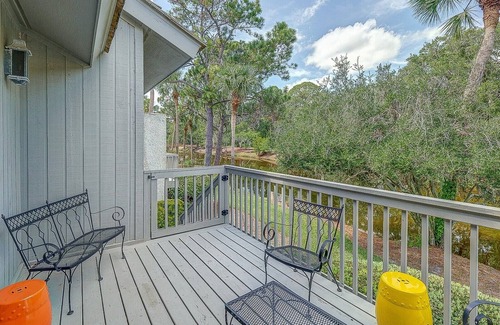 Beach Lagoon Villa | 7 Turtle Lane Club ~ Single Story 3BR Townhome, 2 Minute Walk to Beach!