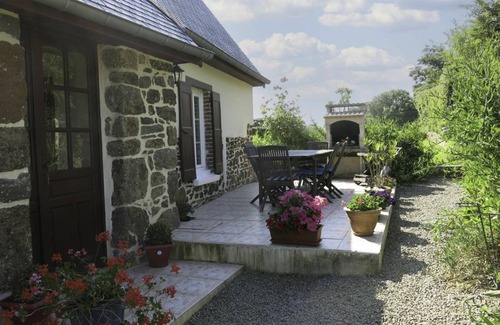 Sourdeval-les-Bois Autre | 70 m² Logement ∙ 2 chambres ∙ 4 personnes