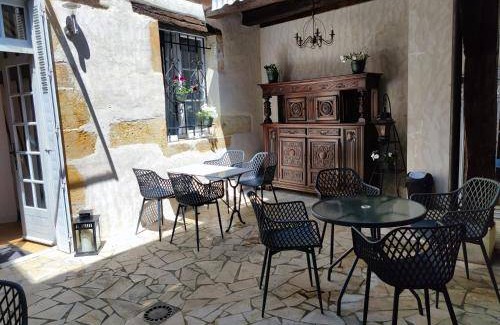 Nogaro Lit Et Petit-Déjeuner | 70 m² Chambre d'hôtes ∙ 2 chambres ∙ 5 personnes