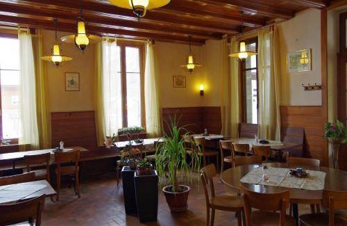 Montbovon Lit Et Petit-Déjeuner | 70 m² Chambre d'hôtes ∙ 2 chambres ∙ 5 personnes