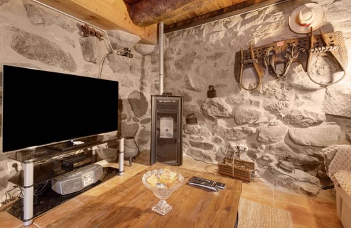 Montalegre Chalet De Ski | 70 m² Chalet ∙ 2 chambres ∙ 6 personnes