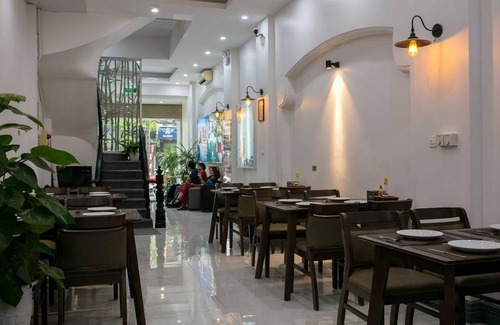 Hoan Kiem Auberge | 70 m² Auberge de jeunesse ∙ 127 personnes