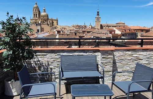 Segovia Old Town Hôtel | 70 m² Hôtel ∙ 2 chambres ∙ 10 personnes