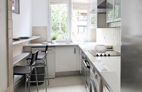 18th Arrondissement Station Balnéaire | 70 m² Chambre privée ∙ 1 chambre ∙ 3 personnes