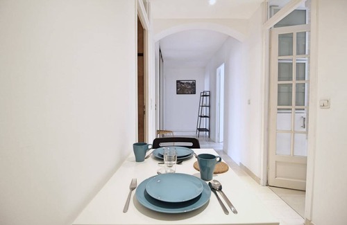 18th Arrondissement Station Balnéaire | 70 m² Chambre privée ∙ 1 chambre ∙ 3 personnes