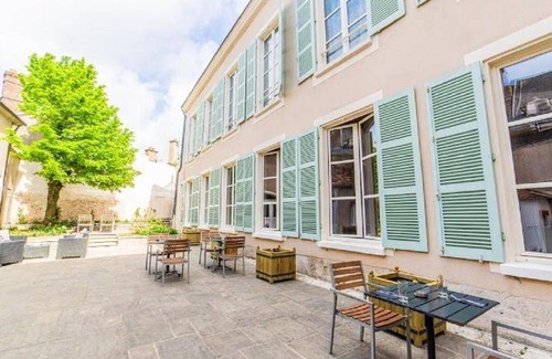 Chartres Appartement | 70 m² Résidence de tourisme ∙ 2 chambres ∙ 10 personnes