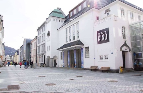 Engen Appartement | 700m to Bryggen | Sleeps 8 | 24/7 check in