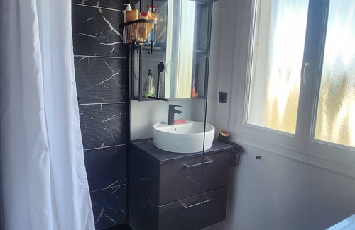 Dijon Appartement | Appartement de 70m2 à Dijon, 4ème étage sans ascenseur, à 5 min du Zenith