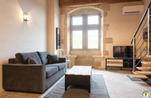 Bourg-les-Valence Maison | 72 m² Gîte ∙ 3 personnes