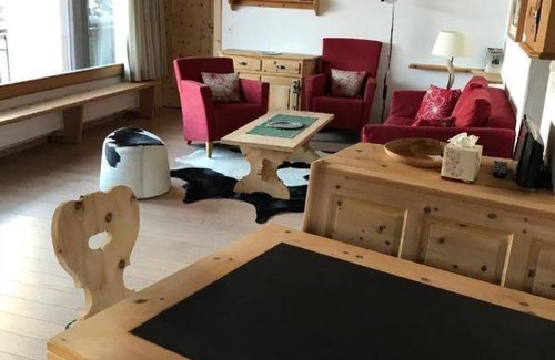 Sils-Maria Appartement | 75 m² Appartement ∙ 2 chambres ∙ 4 personnes