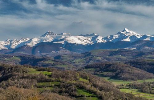 Layrisse Appartement | 75 m² de plaisir face aux Pyrénées.