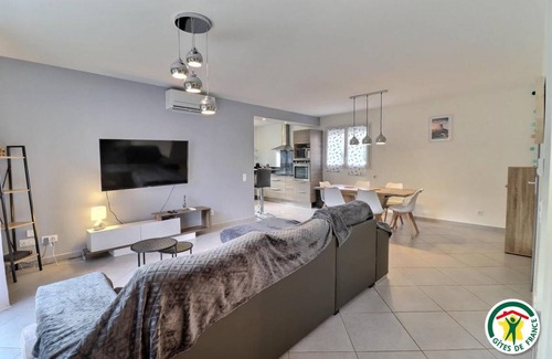 Bourg-de-Peage Maison | 75 m² Gîte ∙ 2 chambres ∙ 4 personnes