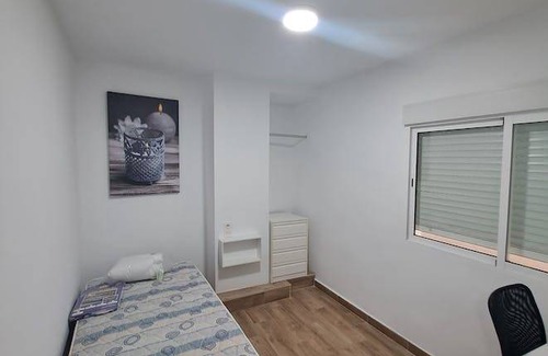 Eixample Station Balnéaire | 75 m² Chambre privée ∙ 1 chambre ∙ 1 personne