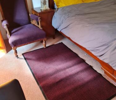 Sherborne St. John Appartement | 75 Park Prewett Room with Juliet balcony