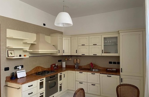 Cava de' Tirreni Appartement | 75 sqm apartment Excellently served, Free parking 24h