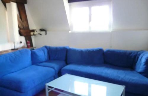 Noyon Appartement | 75 sqm Noyon; independant house