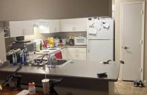 Contra Costa County Appartement | 750 sq ft, carpeted, futon.
