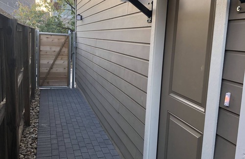 Mueller Maison | 750 pieds carrés, 1 chambre - Nouvelle construction!