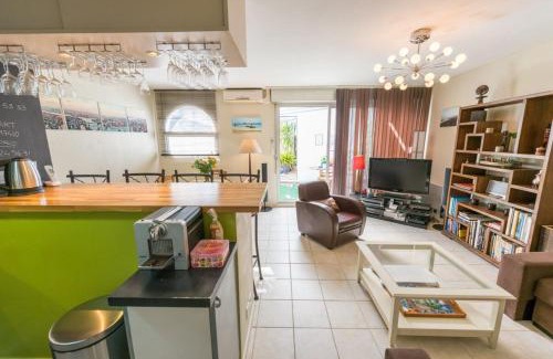 Saint-Martin-de-Re Appartement | 75m2 flat on the harbour car park included