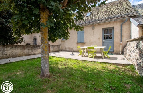 Valbeleix Maison | 77 m² Gîte ∙ 2 chambres ∙ 4 personnes