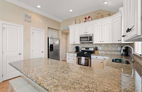 Townsend's Inlet Copropriété | 7708 Central Avenue North