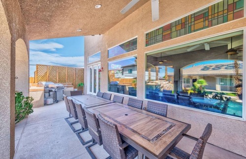Spring Valley Maison | 777Rentals - 10BR/7BA - West Strip Paradise