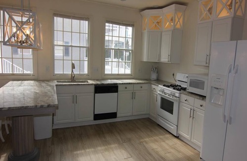 Townsend's Inlet Copropriété | 7904 Central Avenue East