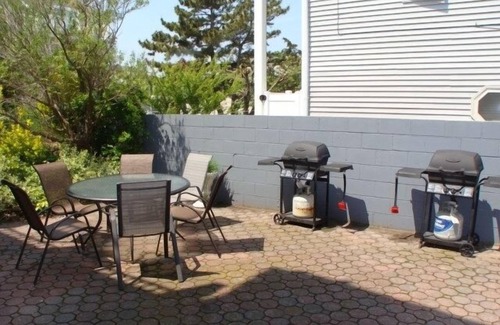 Townsend's Inlet Copropriété | 7904 Central Avenue East