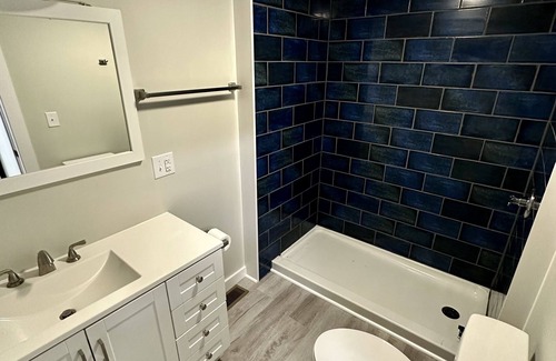 Cortland Maison | 7BR/3BA Home on Lincoln