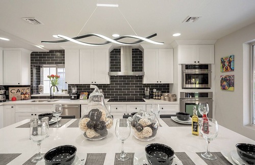 New River Ranch Maison | 7BR/4BATH Paradise w/HEATED Pool, Billiards, Arcade Room, Hot Tub & Mini Golf