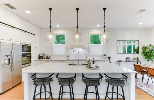 Manchaca Maison | Luxury 7BR Creekside Retreat w/ Pool, Spa, Game Room, Views - South Austin