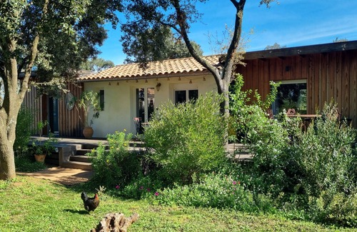 Saint-Siffret Maison | 7min d'Uzès, maison 4pers/60m2/climatisée/ terrain 3000m2/piscine/parking clos