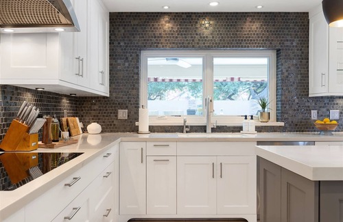 La Paz At Desert Springs Maison | 7min to TPC, 3 Kings & Kids Bunkbed, Games, Heated Pool, Large Outdoor Space!