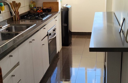 Valparaiso Appartement | 7P-Charming 3-bedroom apartment with AC, fitness room in vibrant Valparaíso