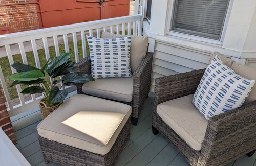 North End Copropriété | 7th & Central-Cozy 2bed/1bath 1st floor condo