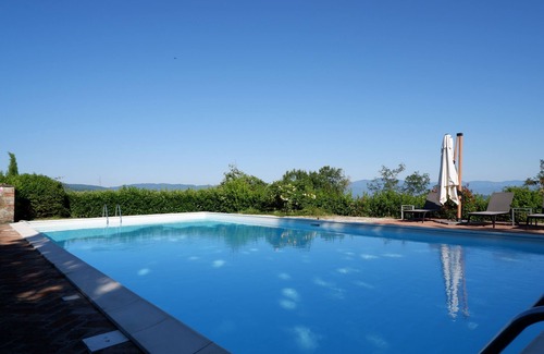 Monte Santa Maria Tiberina Villa | Superbe palazzo/villa avec piscine privée & superbes vues de la Toscane/Ombrie