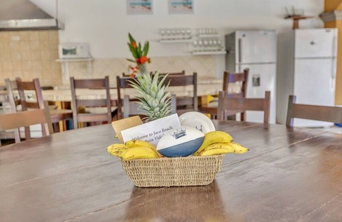 Jaco Villa | 8 BR Private Party Complex MEILLEUR emplacement - Marchez vers TOUT! Jusqu'à 200 $ de bonus