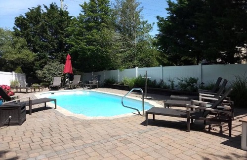 Loveladies Maison | 8 Bedrooms with Pool Families Only