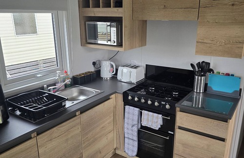 Morecambe Maison | 8 Berth Caravan free WiFi, Airfryer