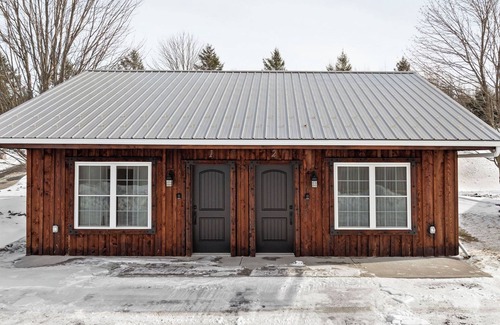 Tully Cabine | 8 Boutique Suites, Perfect for Groups & Events
