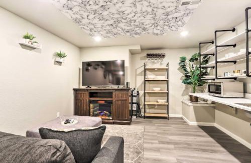 Commerce City Maison | 8 Mi to Barr Lake Cozy Commerce City Home!