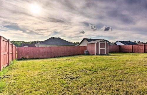 Little Rock Maison | 8 Mi to Downtown Little Rock Home with Fenced Yard
