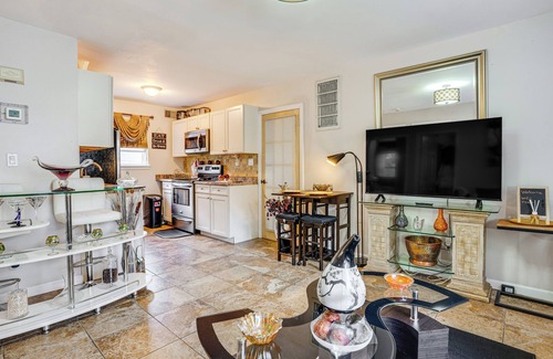 Alden Manor Appartement | 8 Mi to Long Beach: Cozy Apt w/Fenced Yard!