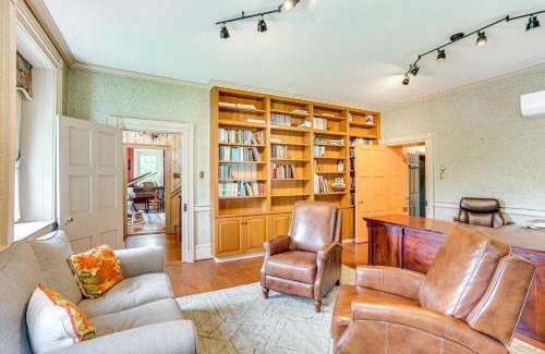 Limekiln Maison | 8 Mi to Reading Spacious Farmhouse Retreat!