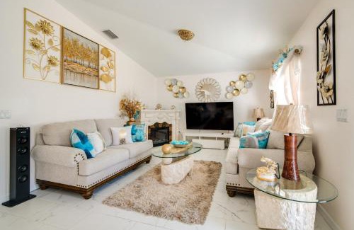 Candler Maison | 8 Mi to Silver Springs Tranquil Home with Gazebo