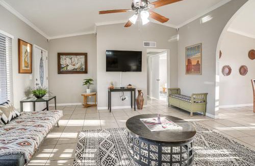 Phoenix Maison | 8 Mi to State Farm Stadium Glendale Home with Grill