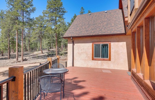 Pine Cabine | 8 Mi to Staunton State Park: Mtn-View Hideaway!